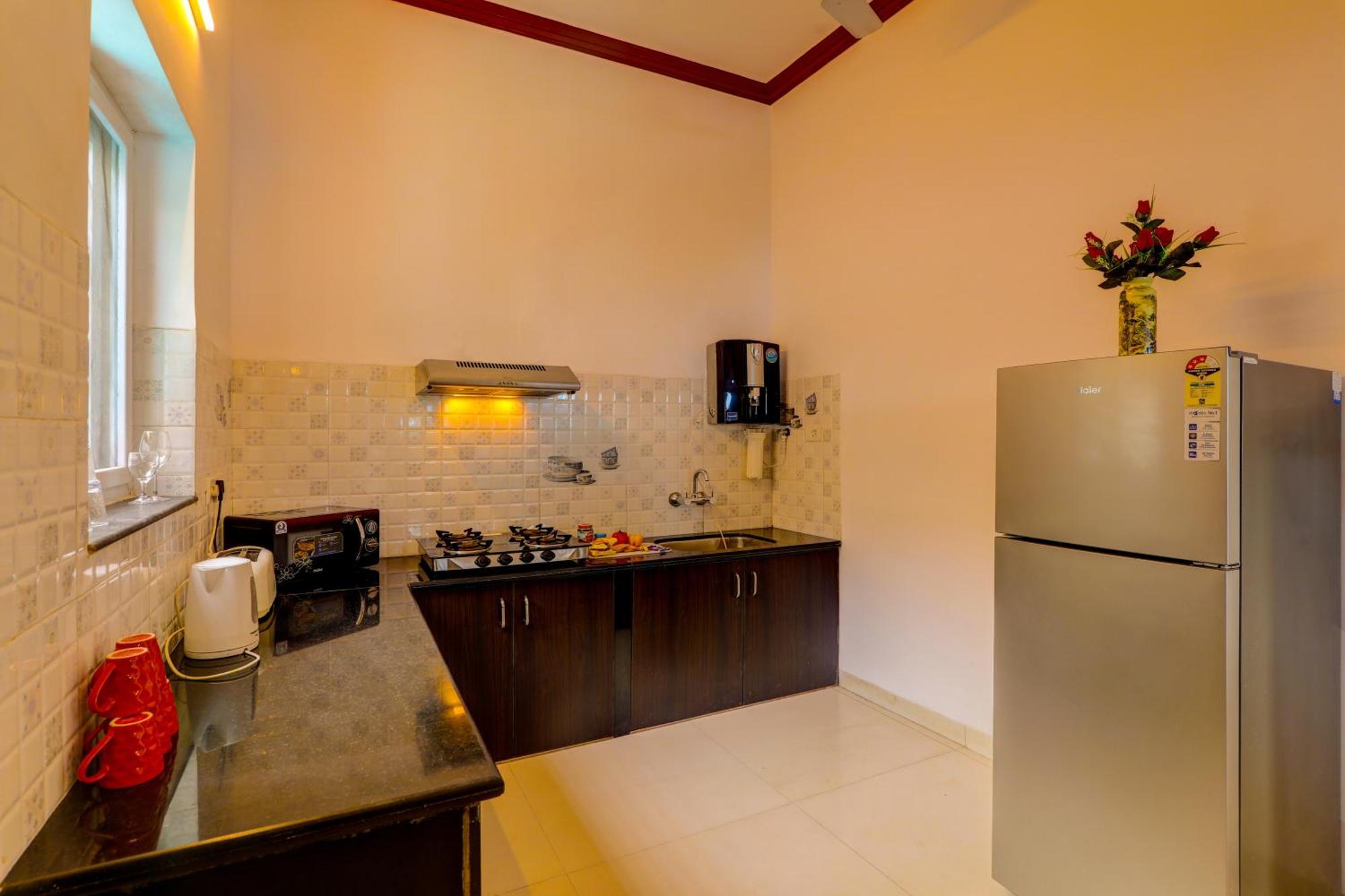 Ludo Private Pool Villa, Wifi-Caretaker-Parking, North Goa Baga Exteriör bild